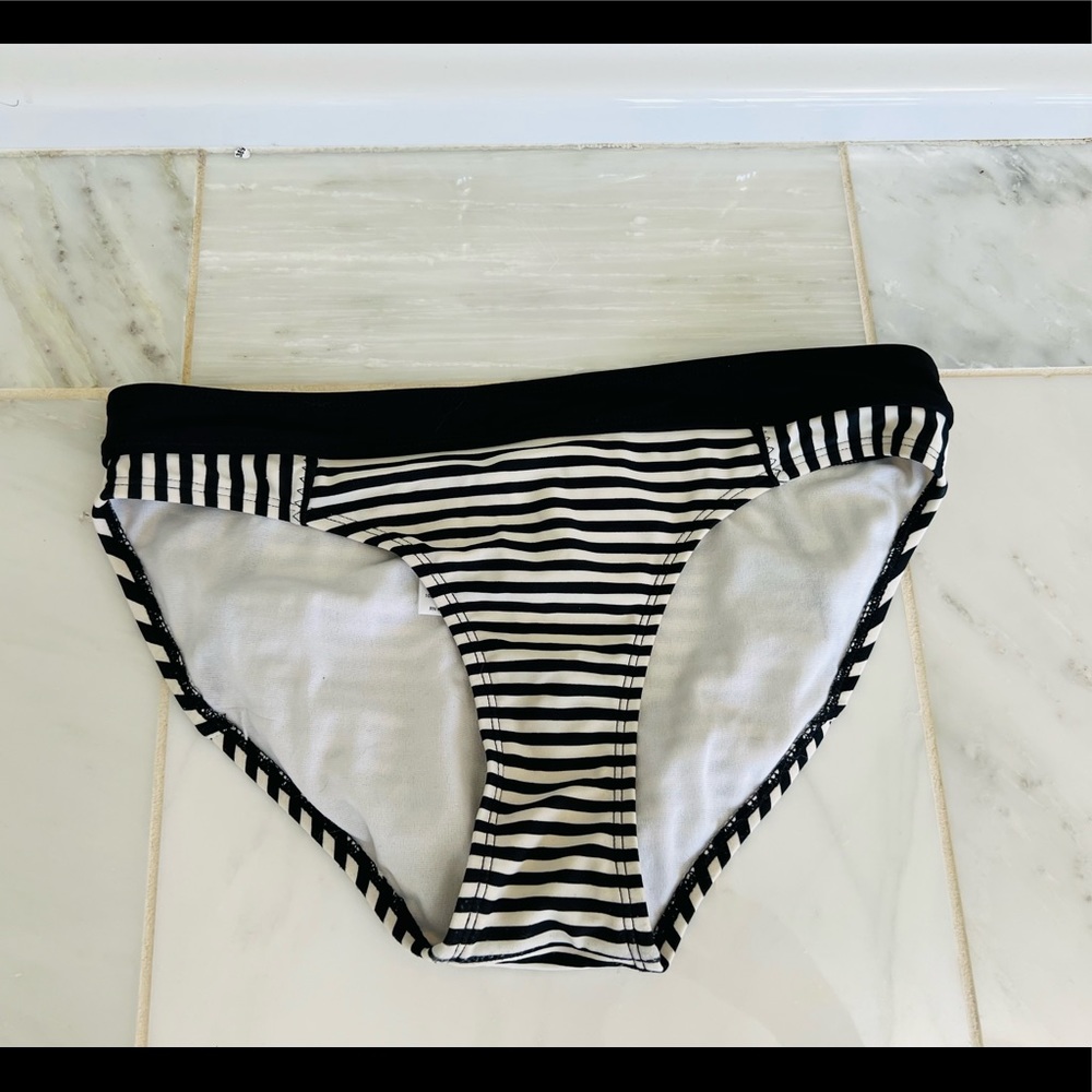 Athleta small swim bottom